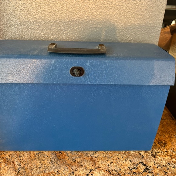 Expandable Accordion file folder twist lock closure 21 pockets - Picture 1 of 5